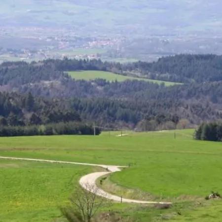Maison Avec Cheminee Et Grand Terrain, Proche Nature Et Randonnees *